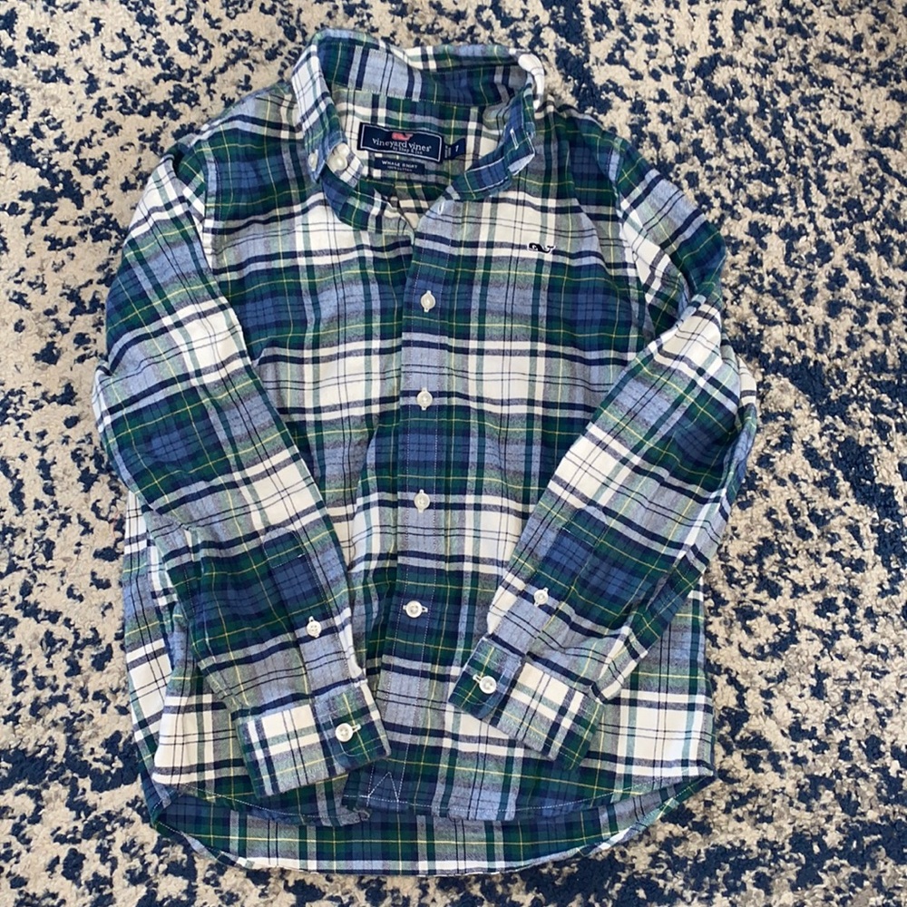 Vineyard vines flannel button down whale shirt size 7 EUC